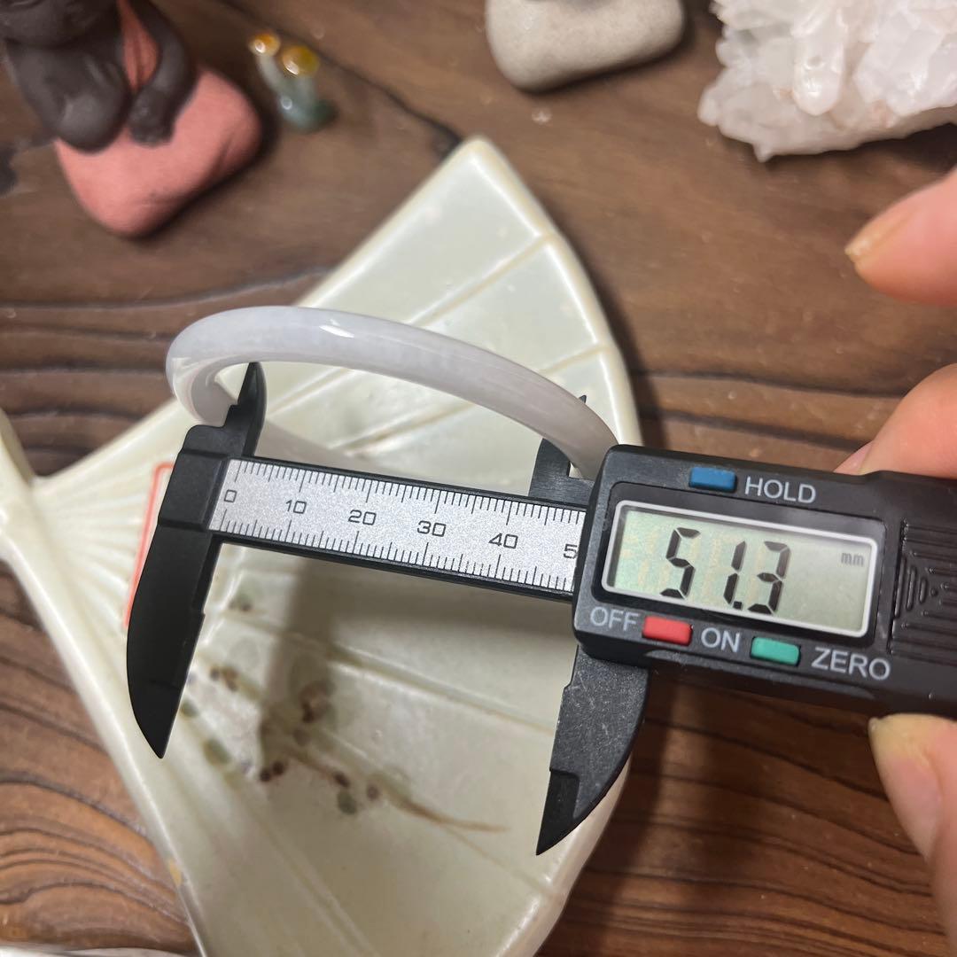 本翡翠、入門シンプル白バングル　〜52