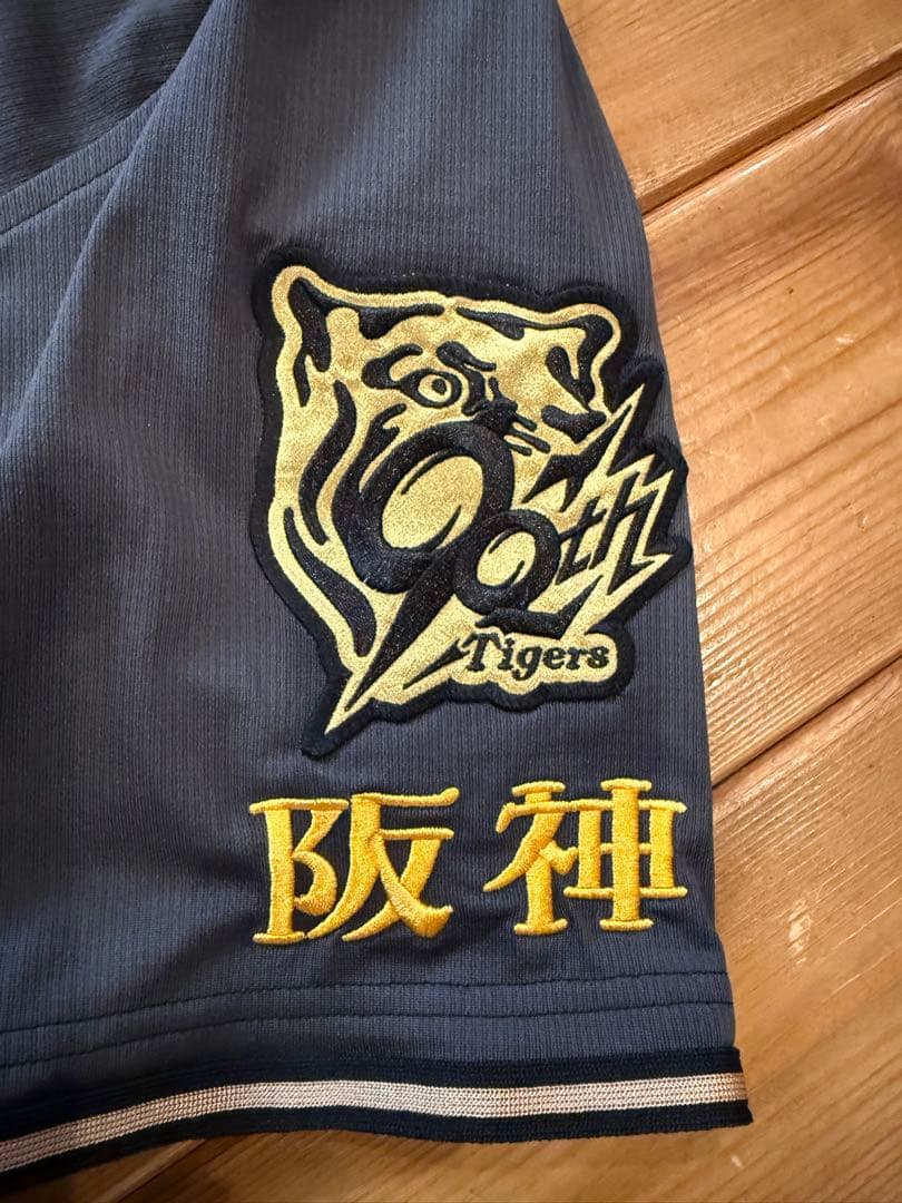 B-LUCKダイナマイトシリーズ　プロコレクション　藤川球児　サイズO