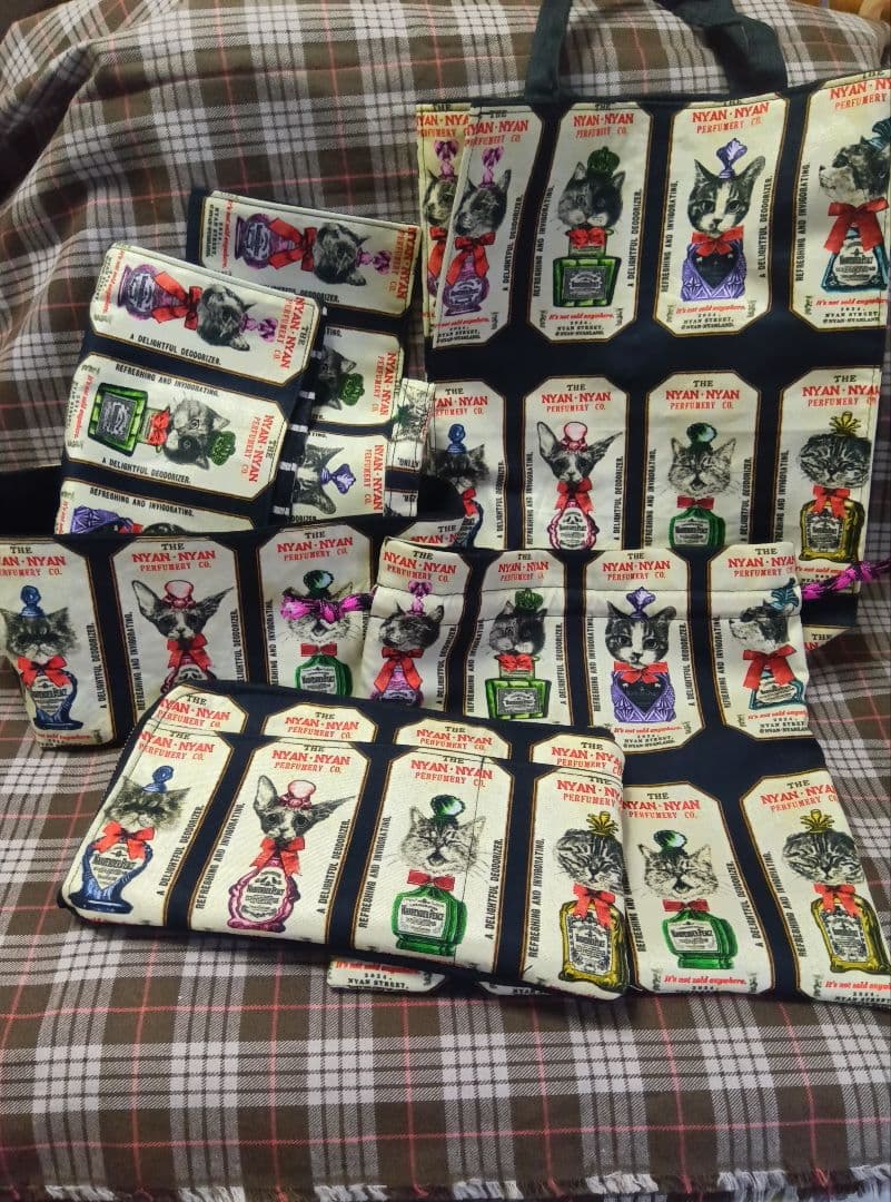 ラヴィ イベ限定 香水大柄