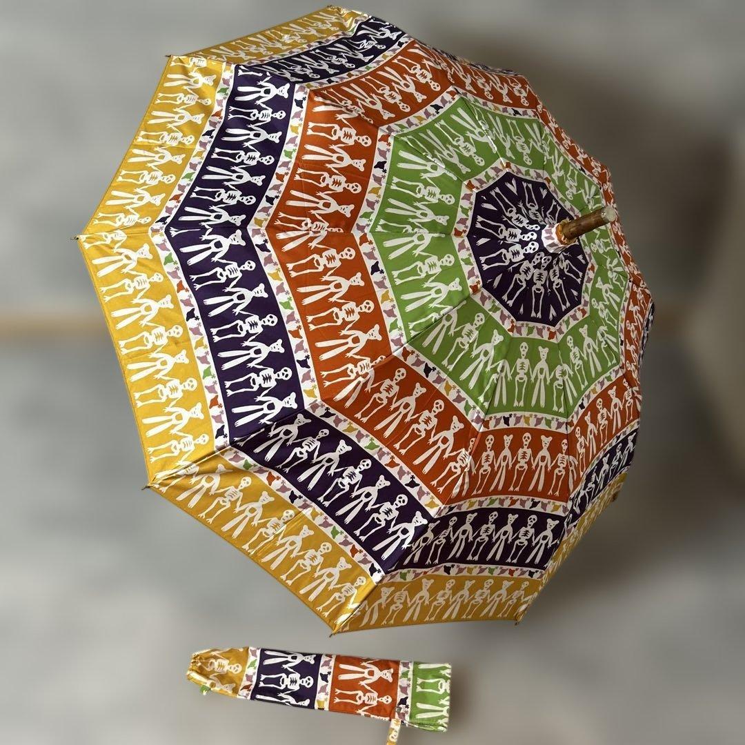 【美品】 Vivienne Westwood 折り畳み 傘 総柄 スカル