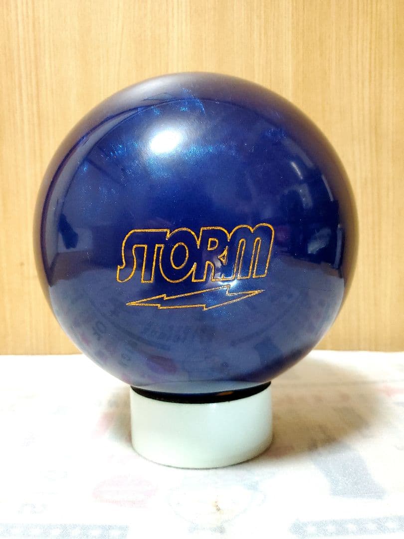 STORM PURE PHYSIX ボウリングボール 14p2oz