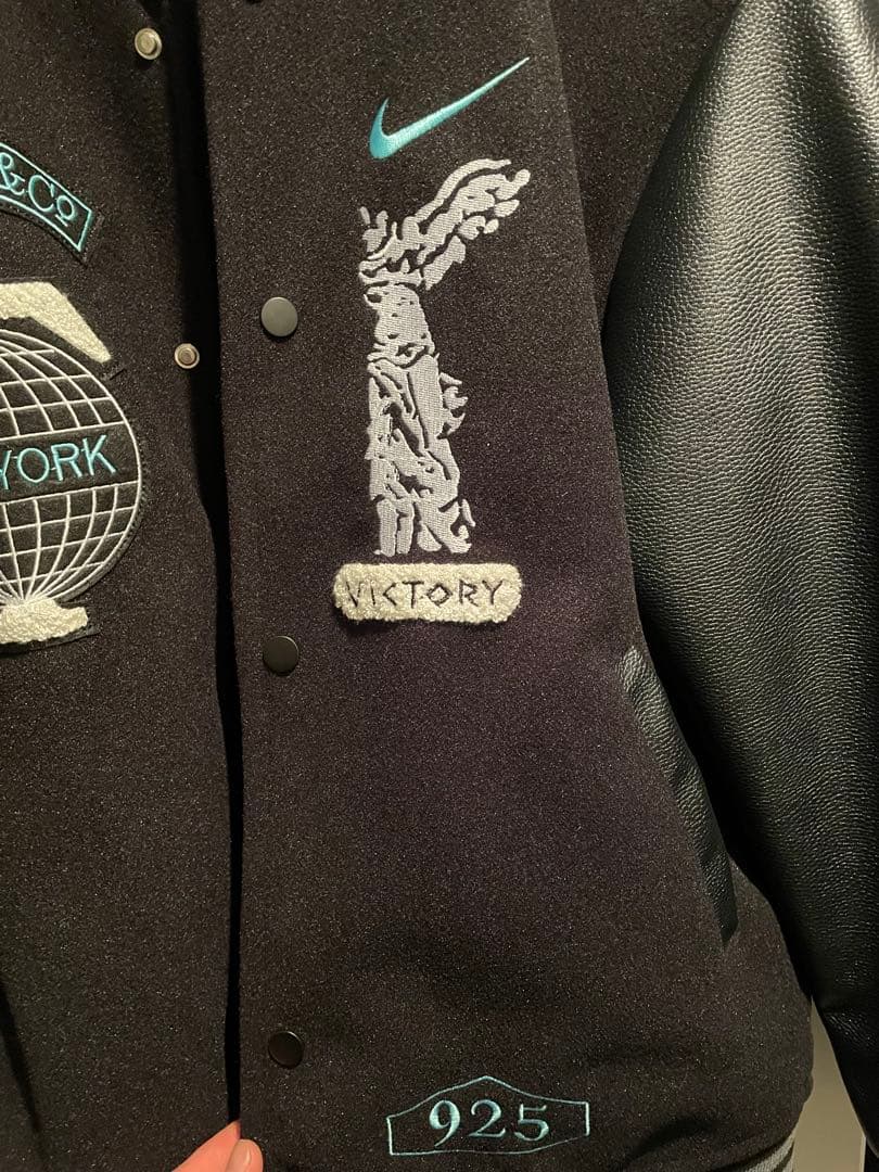 ナイキ　ティファニー　スタジャン