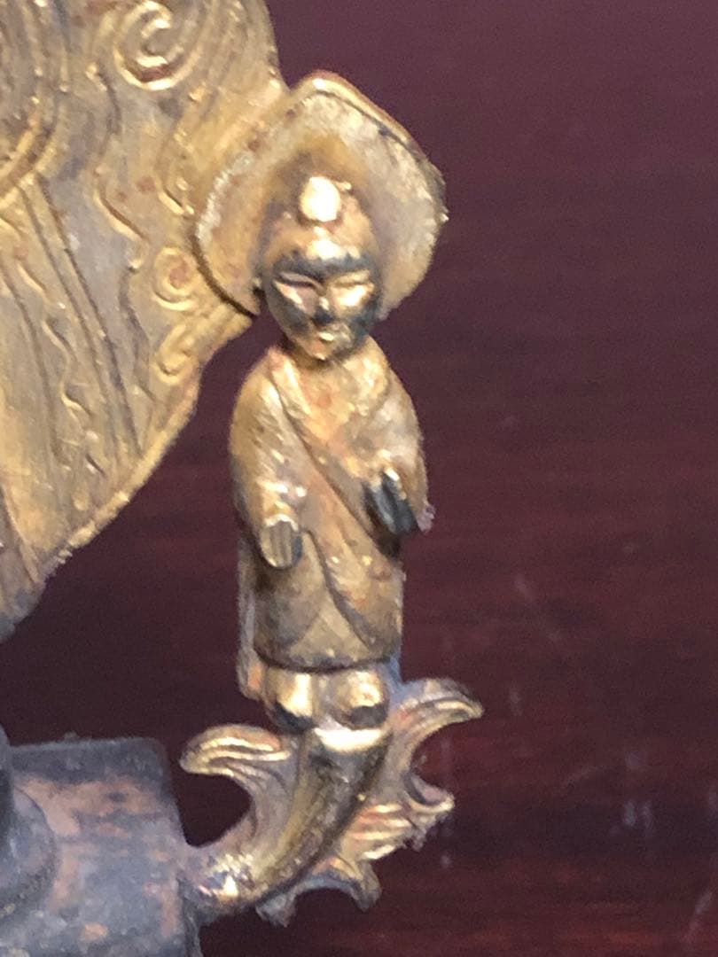 古格を備えた中国古代三尊形式金銅仏木箱入