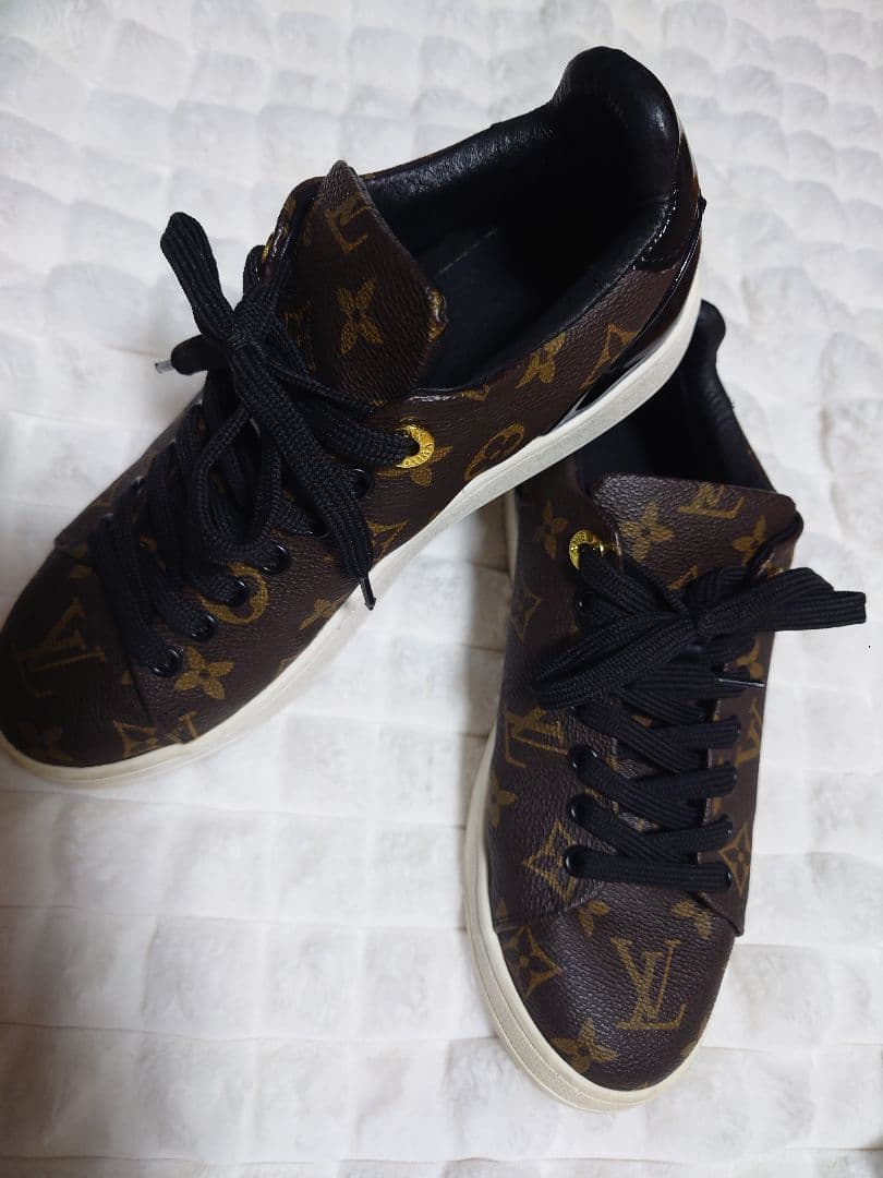 LOUIS VUITTON スニーカー　モノグラム 美品