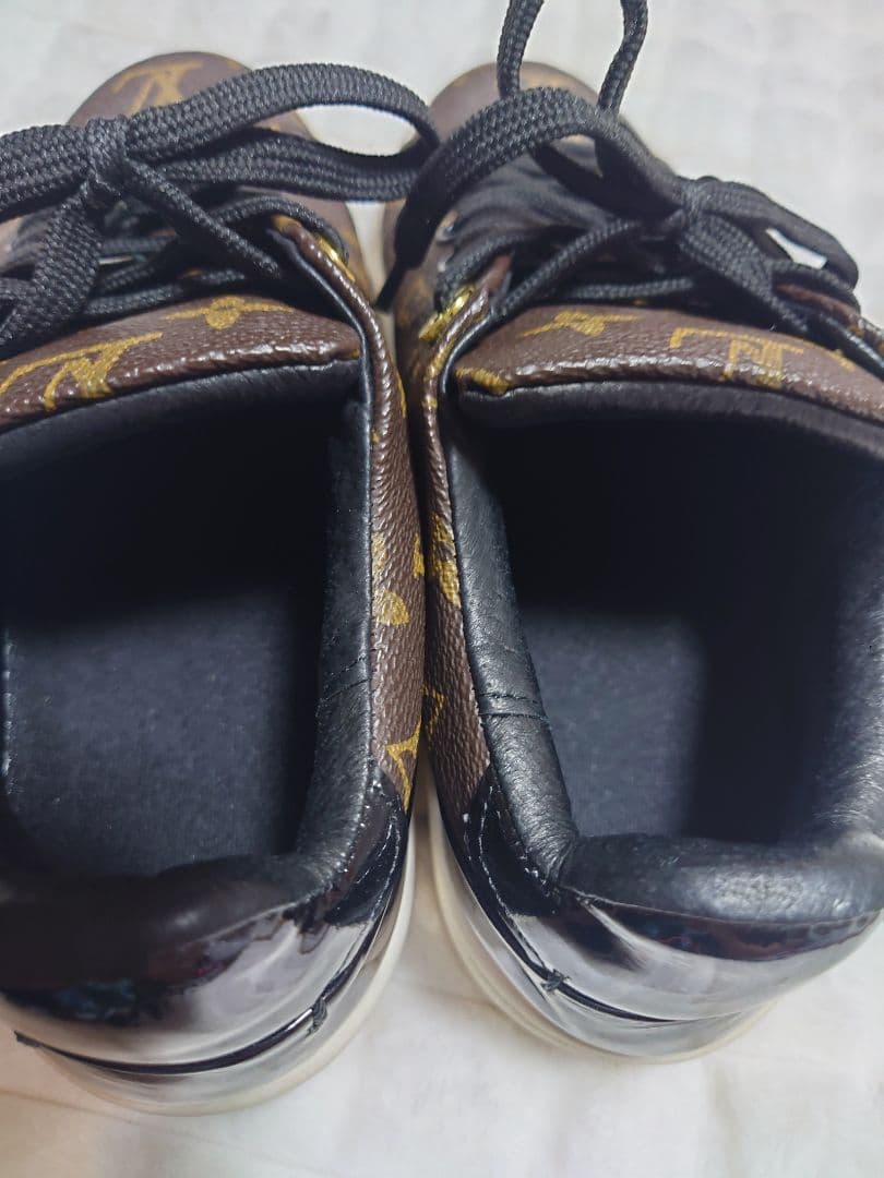 LOUIS VUITTON スニーカー　モノグラム 美品