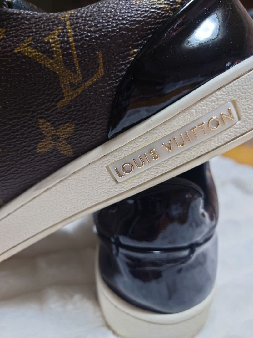 LOUIS VUITTON スニーカー　モノグラム 美品