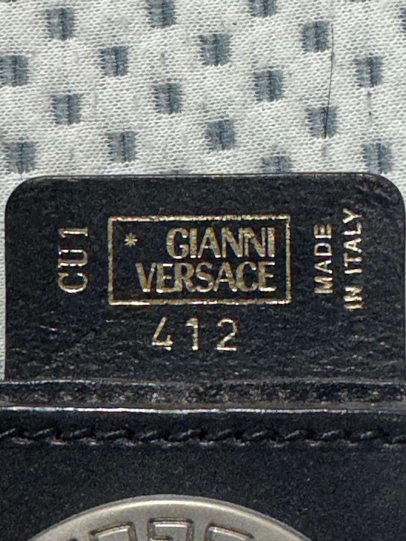 GIANNI VERSACE 黒 スマホケース格安‼️本体のみ