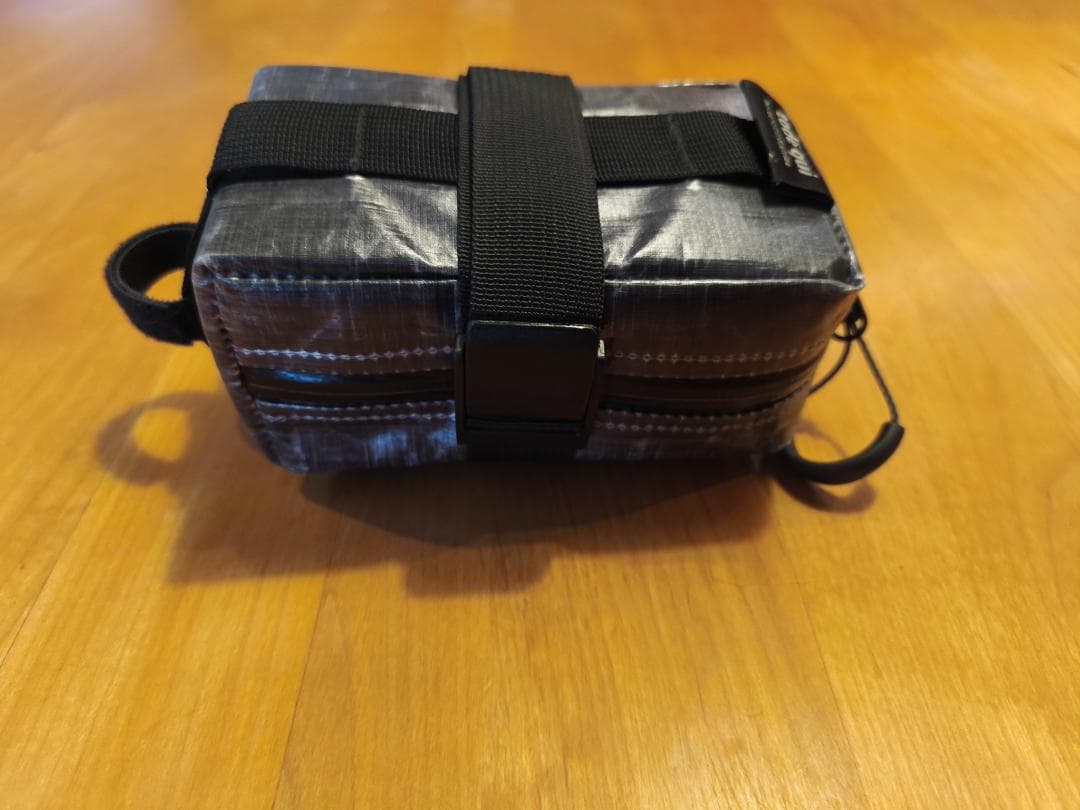 アクセサリー tade qui 2 hour tripper Dyneema Black