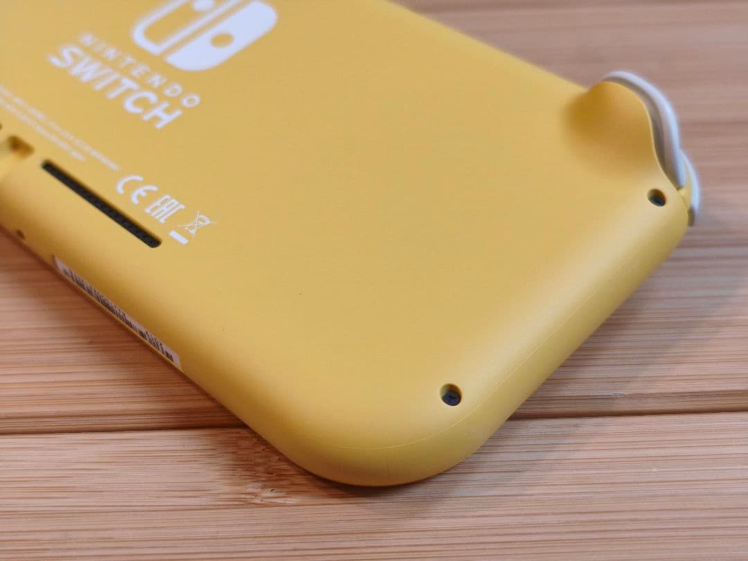 Nintendo Switch Liteイエロー microSD64GB付き