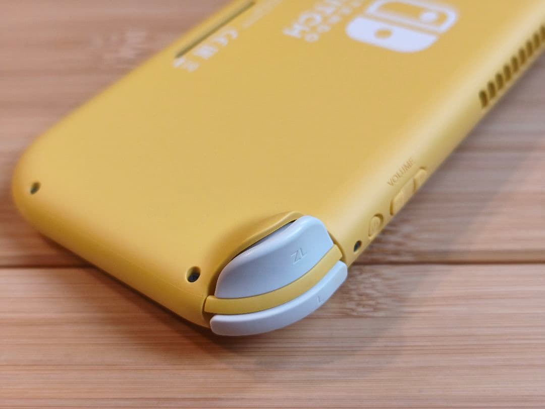 Nintendo Switch Liteイエロー microSD64GB付き