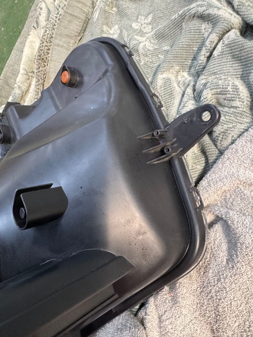 エブリィ　クリッパー17v 17w右ヘッドライト　美品