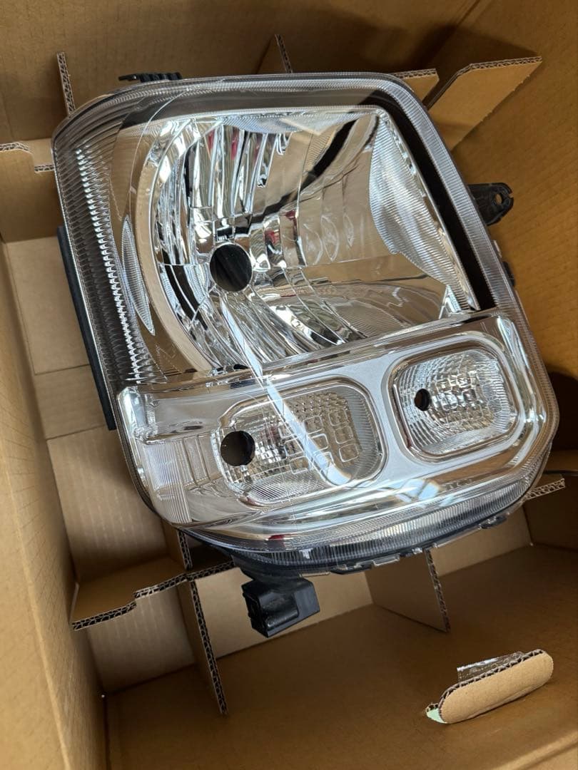 エブリィ　クリッパー17v 17w右ヘッドライト　美品