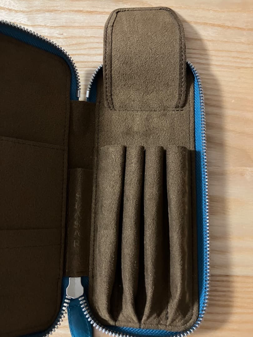 しーさー Ductマルゴー トルケーゼ（ジップペンケース）