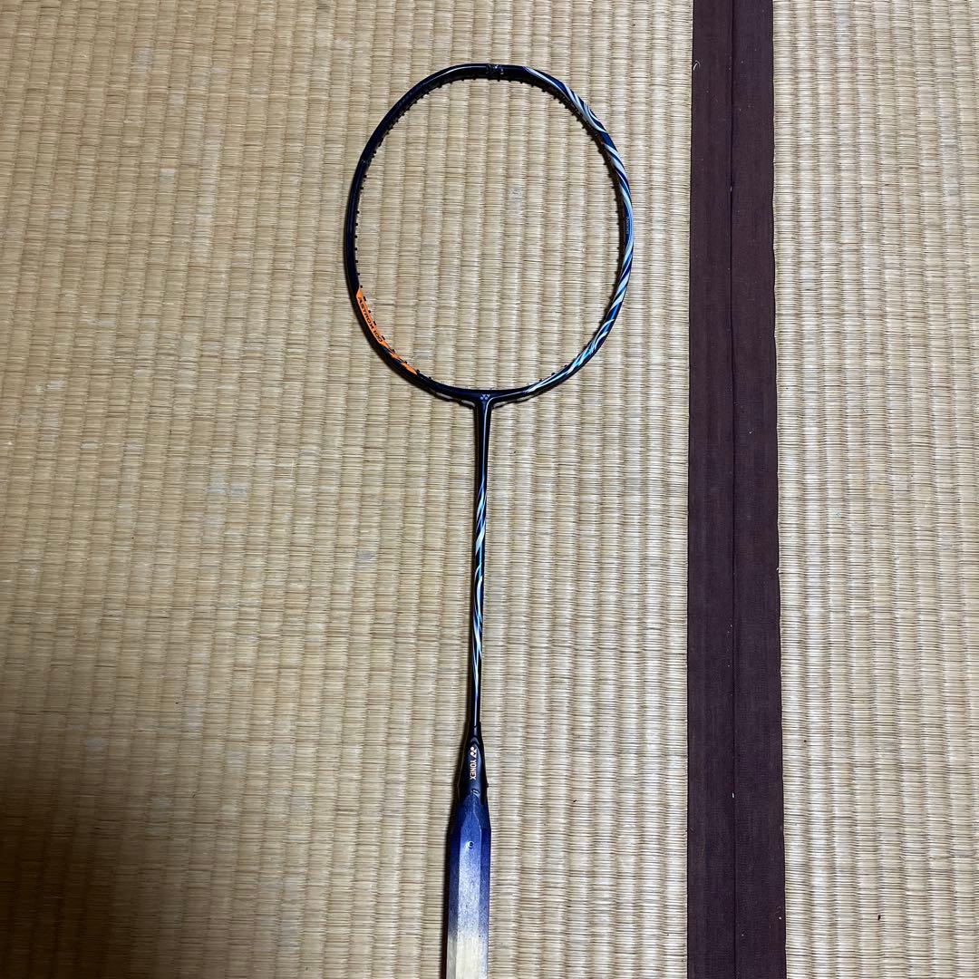 バドミントンラケット Zストライク限定色 100zz旧モデル2本