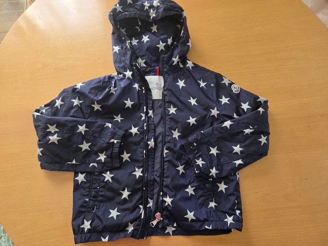 MONCLER　星柄ネイビーキッズジャケット