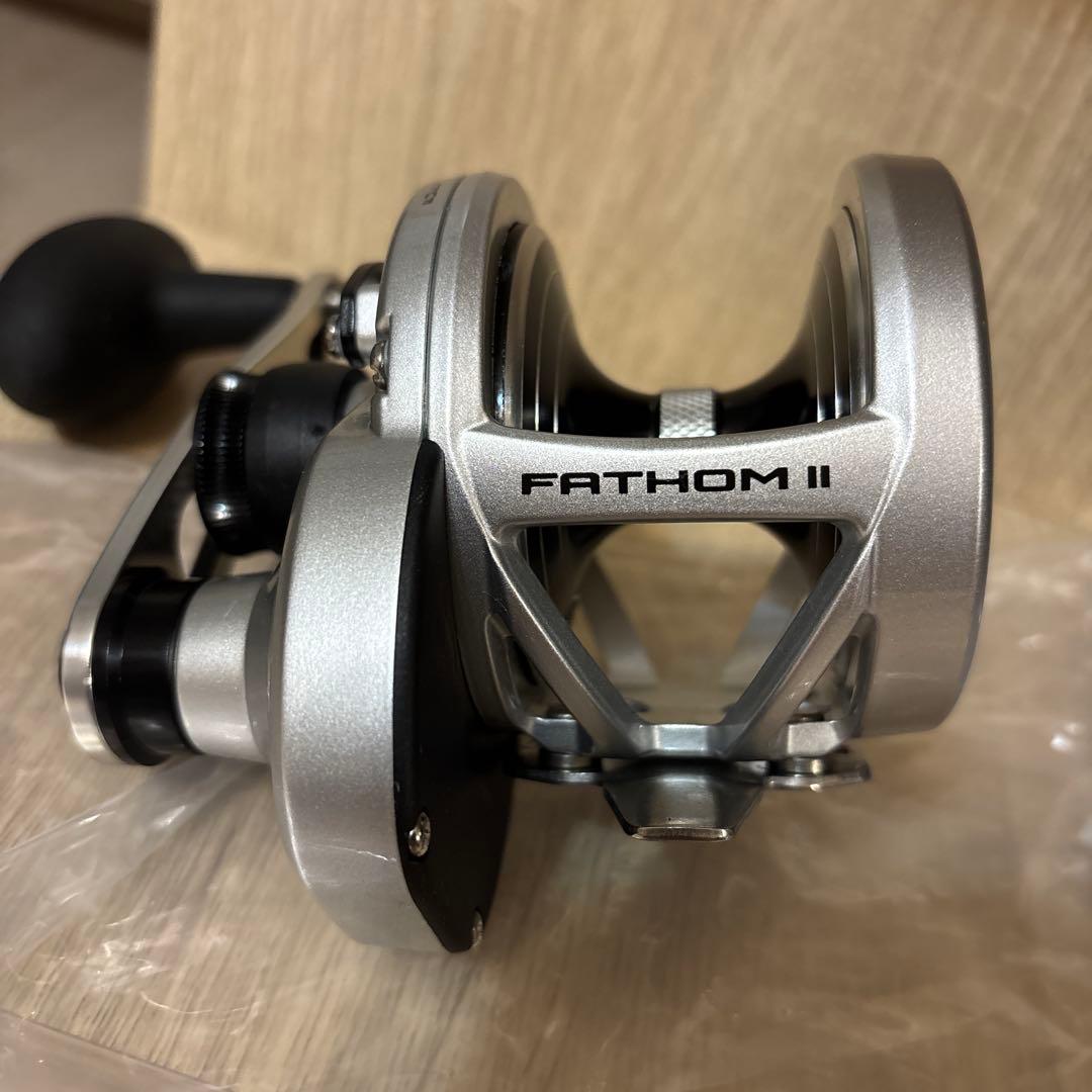 PENN FATHOM II 25NLD / リール / 右巻き /新品未使用品