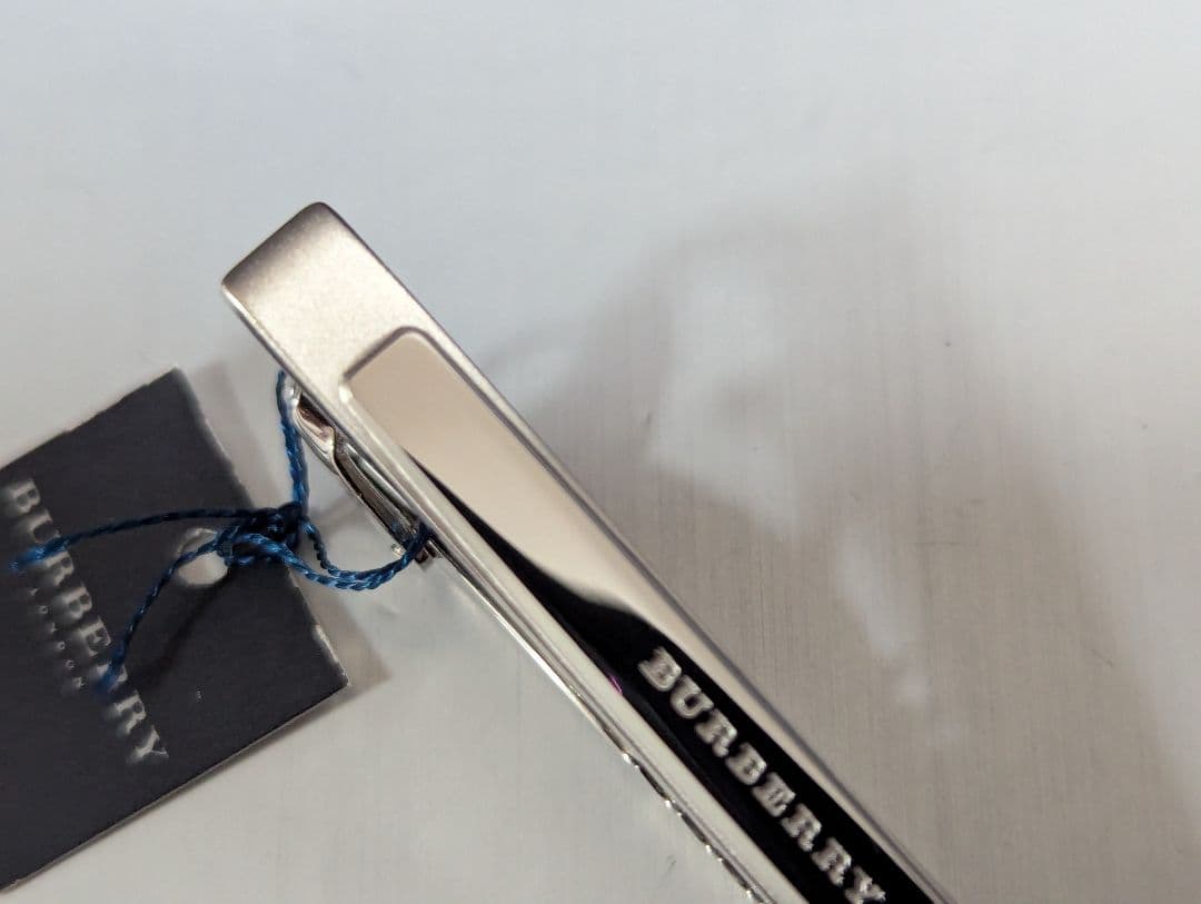 BURBERRY　ネクタイピン　未使用　シルバー　クリスマス