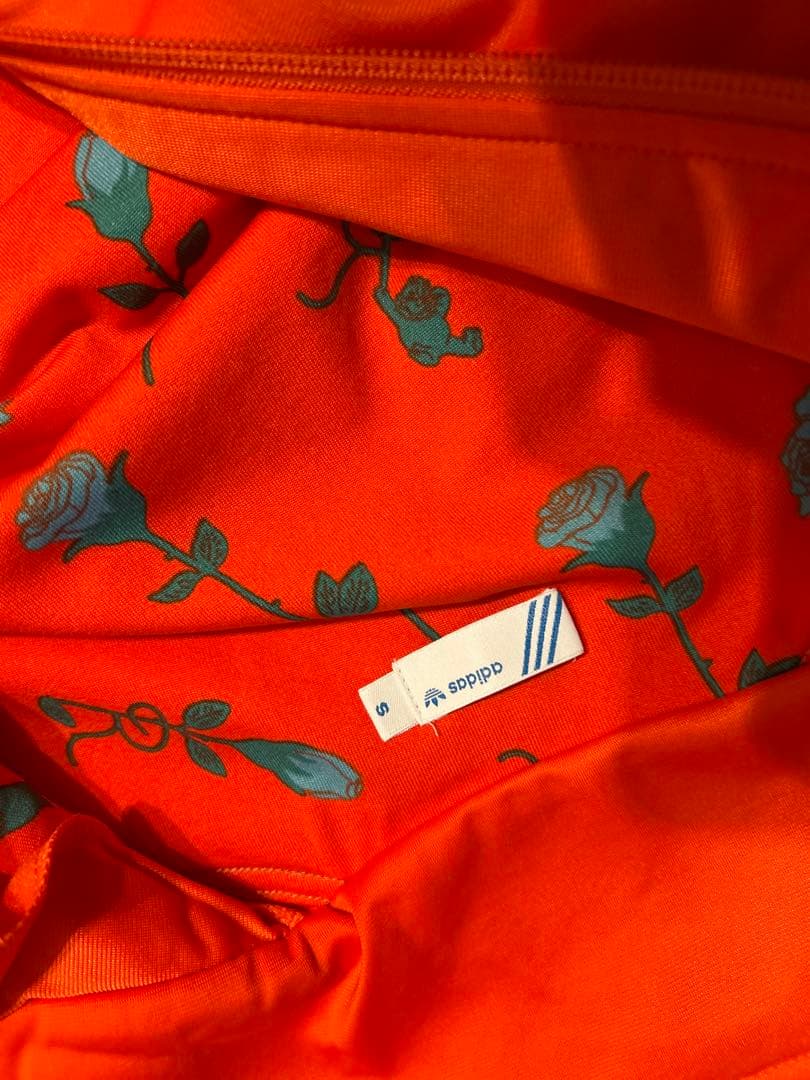 永野芽郁　かくかくしかじか　adidasジャージ