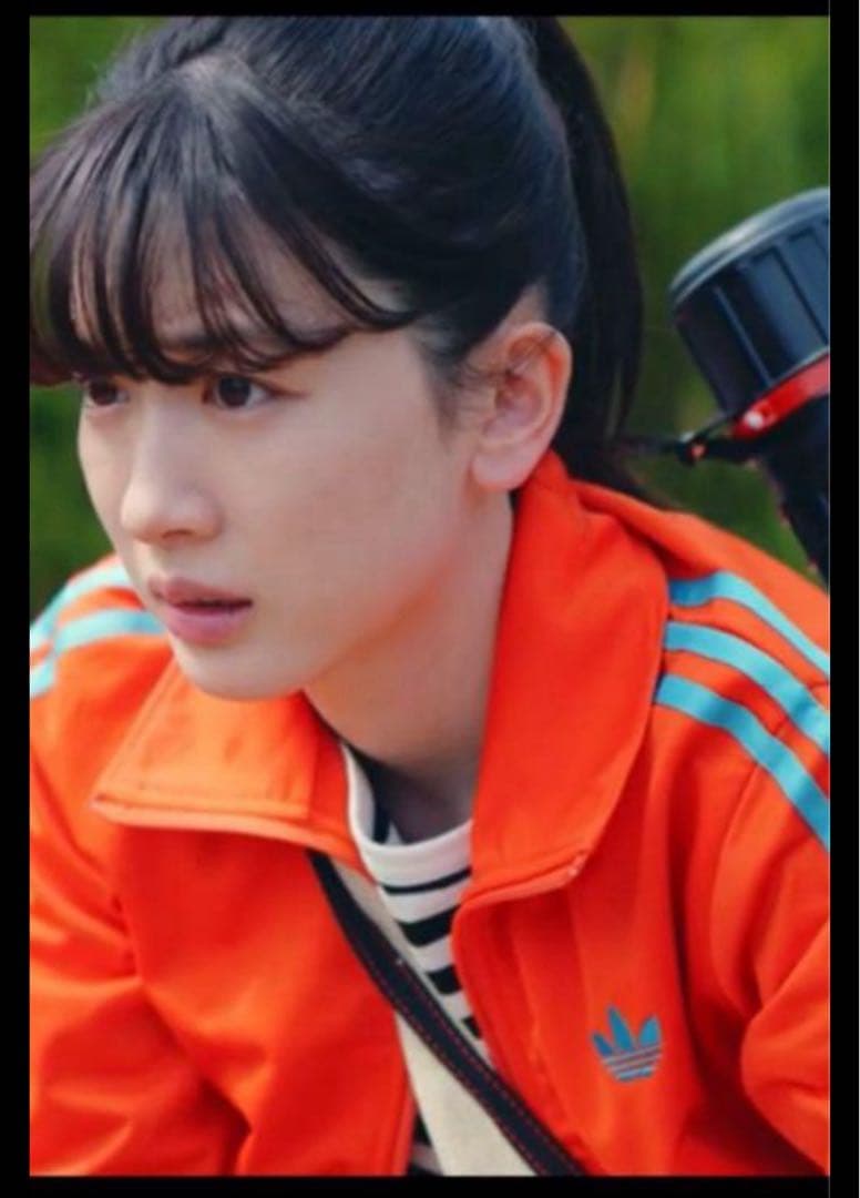 永野芽郁　かくかくしかじか　adidasジャージ