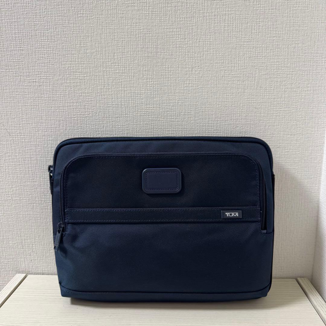 【SHIPS別注】【新品】TUMI トゥミ　PCケース　ネイビー　シップス