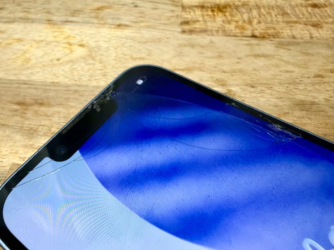 iPhone 14 本体 ブルー 128GB SIMフリー　【画面割れ有】