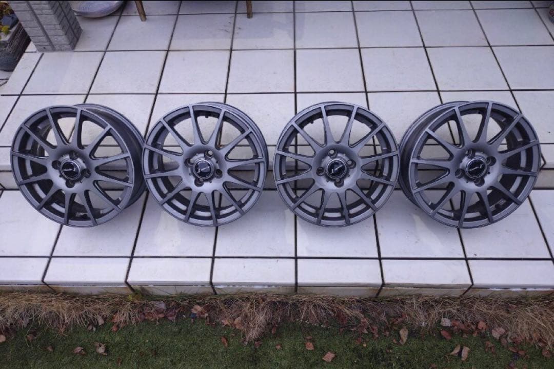 値下げ❗️早い者勝ち❗️美品❗️15インチ アルミホイール5.5J 、PCD100 ❗️