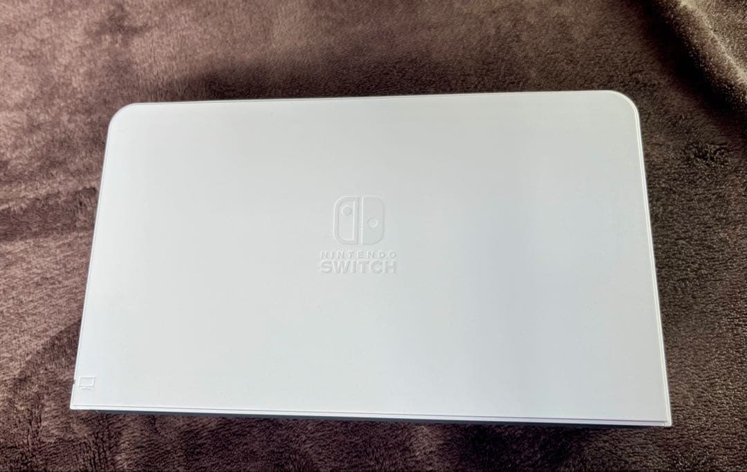 Nintendo Switch有機ELモデル　ホワイト 本体・付属品・箱付き