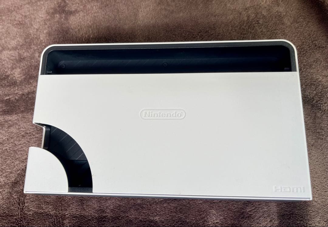 Nintendo Switch有機ELモデル　ホワイト 本体・付属品・箱付き