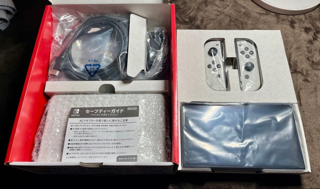 Nintendo Switch有機ELモデル　ホワイト 本体・付属品・箱付き