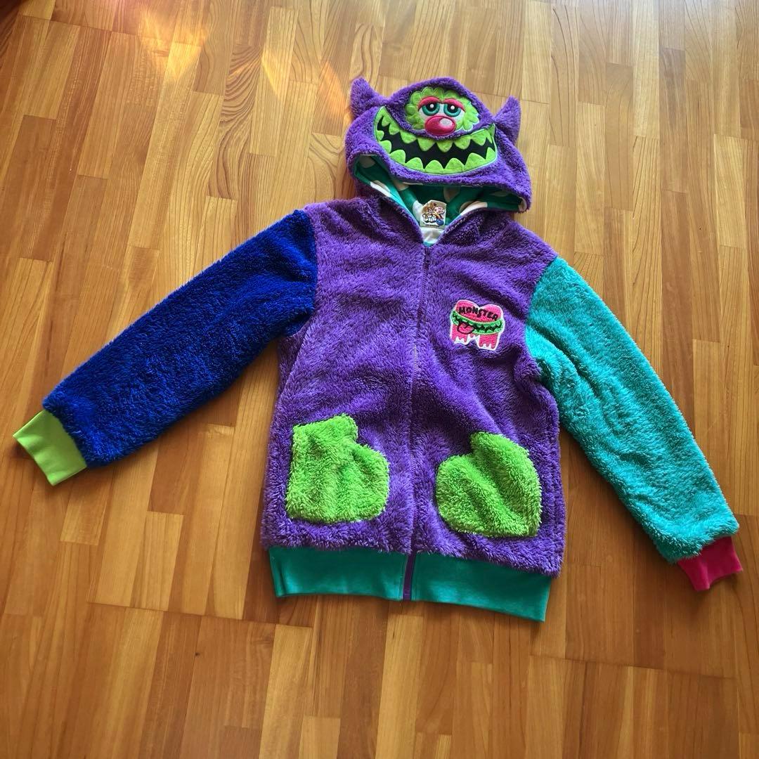 ラブレボ　パーカー　アウター　ショートパンツ　セットアップ　モンスター　2点