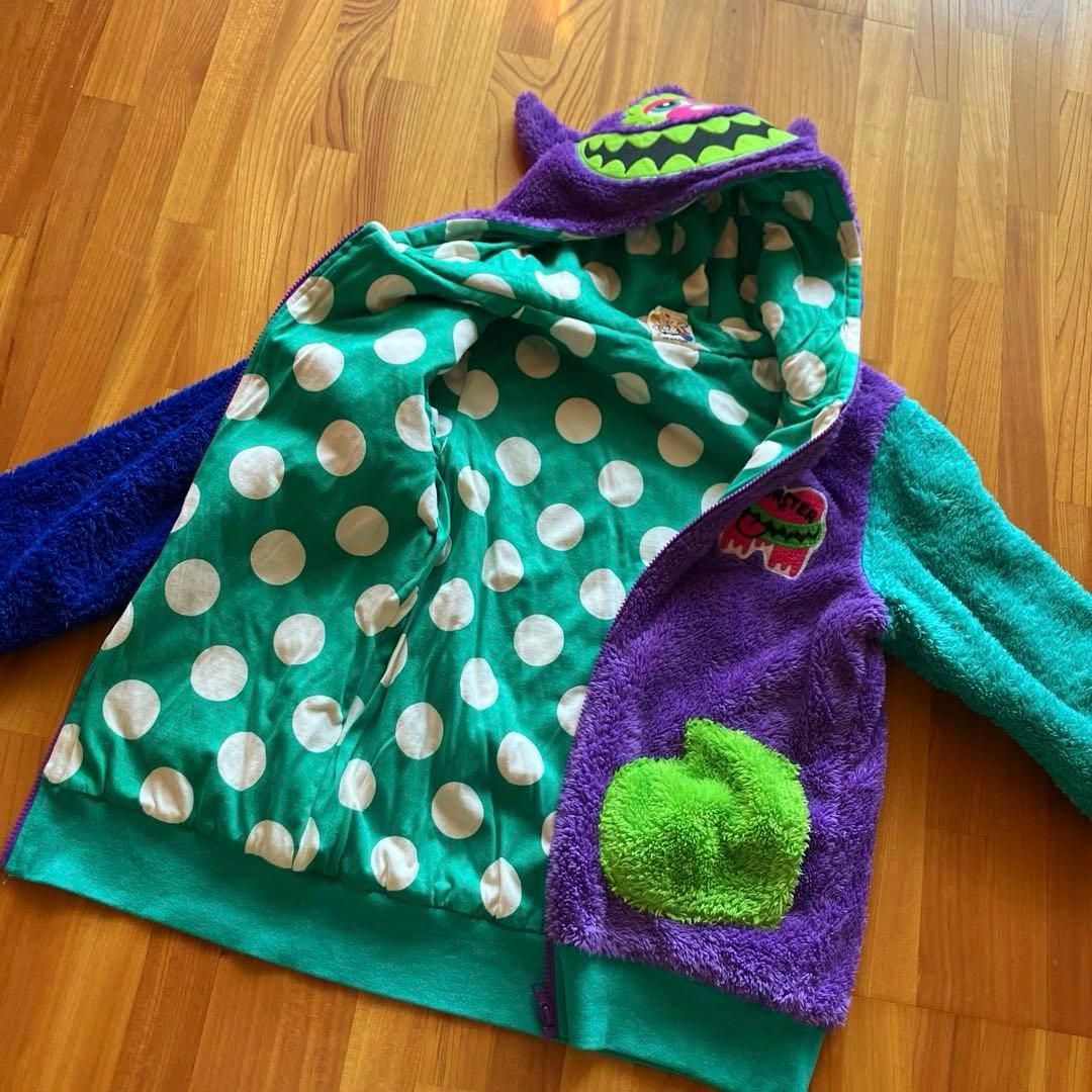 ラブレボ　パーカー　アウター　ショートパンツ　セットアップ　モンスター　2点