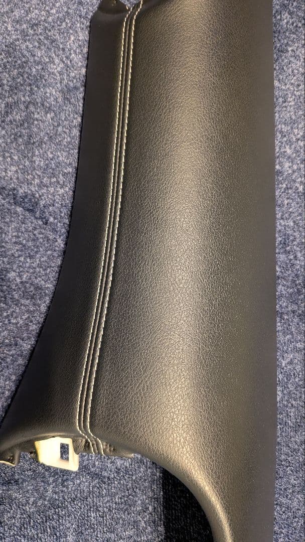 美品 トヨタ純正 アクアG's ダッシュボード前パネル インパネ 助手席前パネル