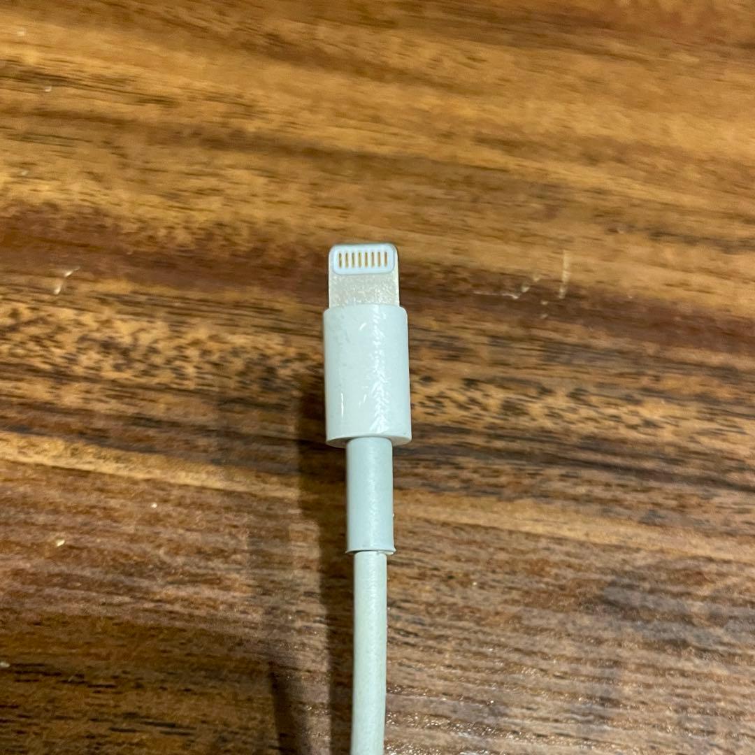 【美品】充電セット付き iPhone 8 ゴールド 64GB 本体 ケース付き