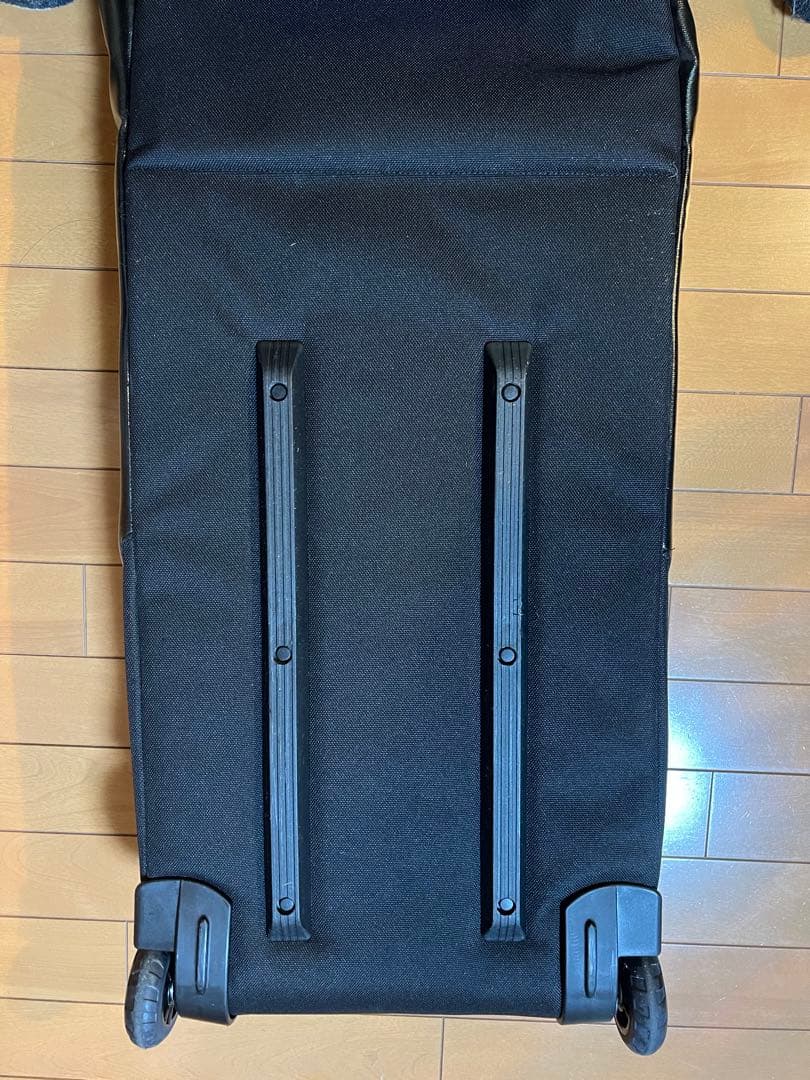 パタゴニア　ブラックホール　スノーローラー　スキースノーボードキャリースキー