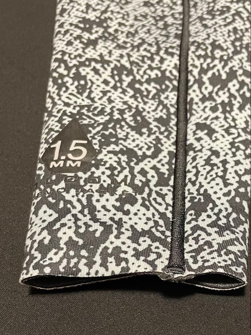 ボルコム　ロングタッパー　Lサイズ　新品未使用　タッパー