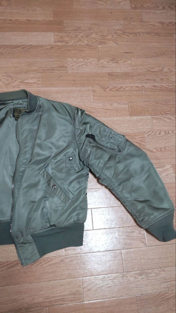ぼ*。様 AVIREX MIL-J-8279B 復刻 MA-1フライトジャケット