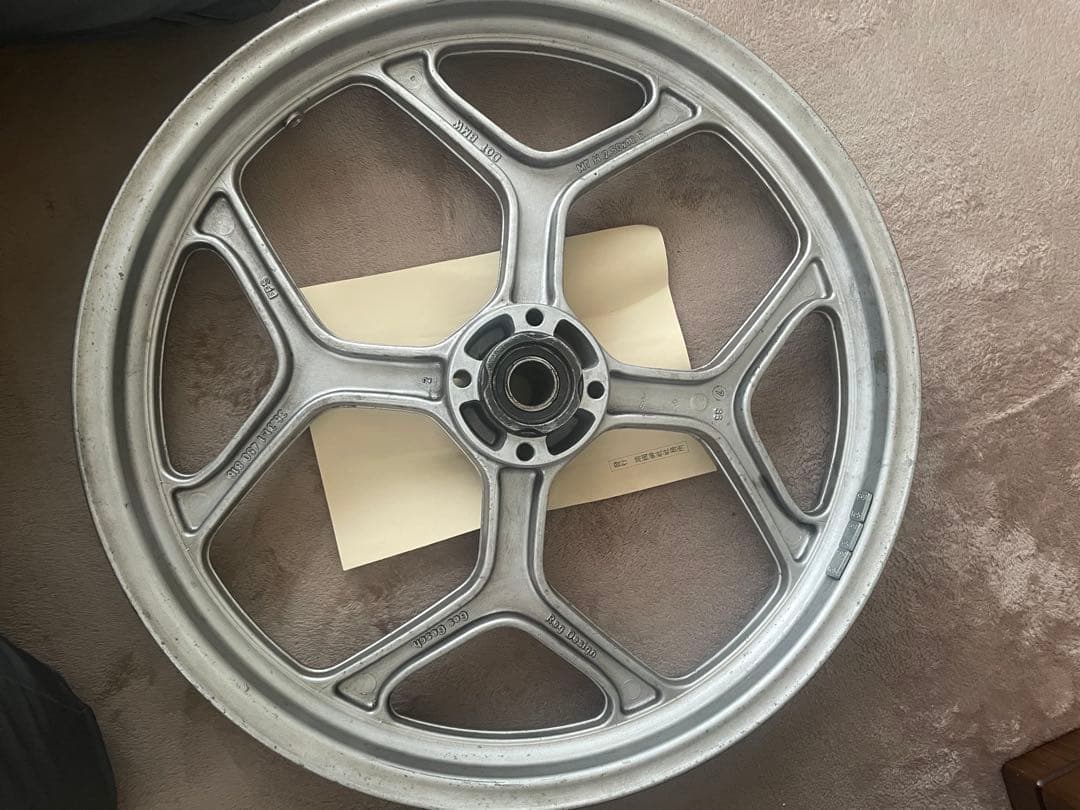  R80 100 フロントホイール　 タイヤ　ミシュラン