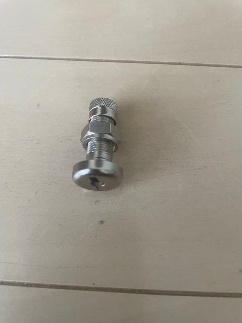  R80 100 フロントホイール　 タイヤ　ミシュラン