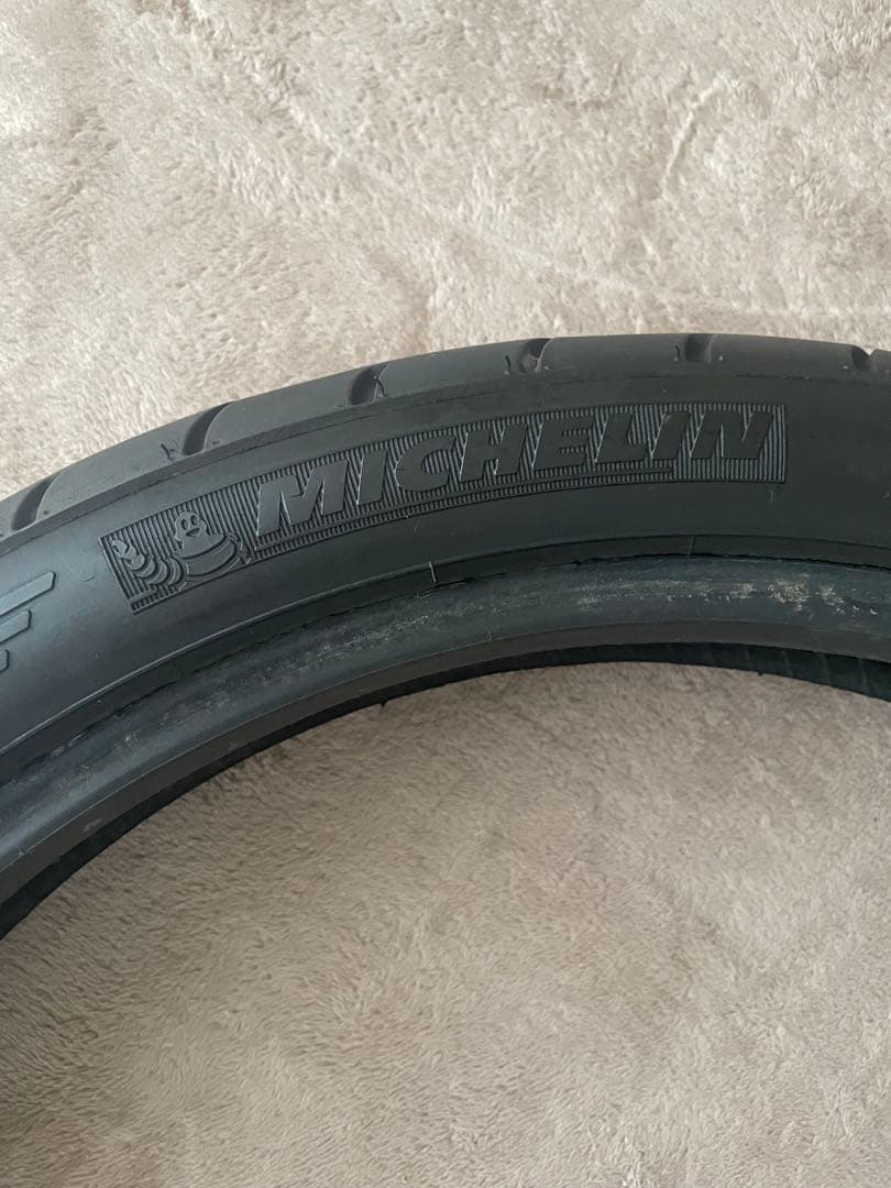  R80 100 フロントホイール　 タイヤ　ミシュラン