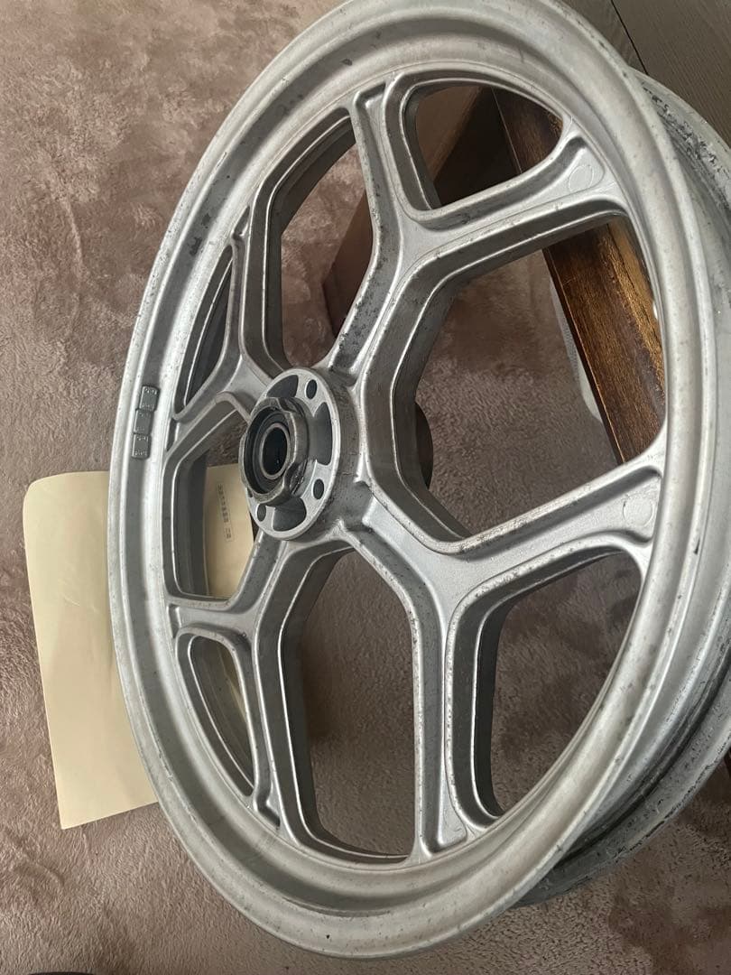  R80 100 フロントホイール　 タイヤ　ミシュラン