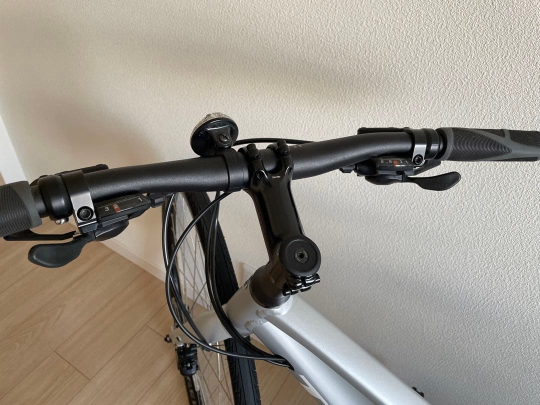 値下げ　ほぼ新品TREK FX2 DISC XS トレッククロスバイク　直接引渡