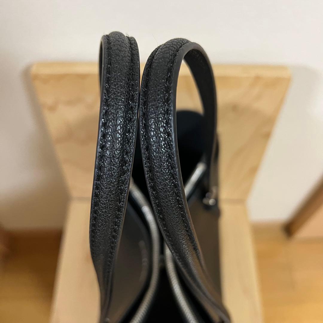 CHARLES & KEITH ブラックトートバッグ