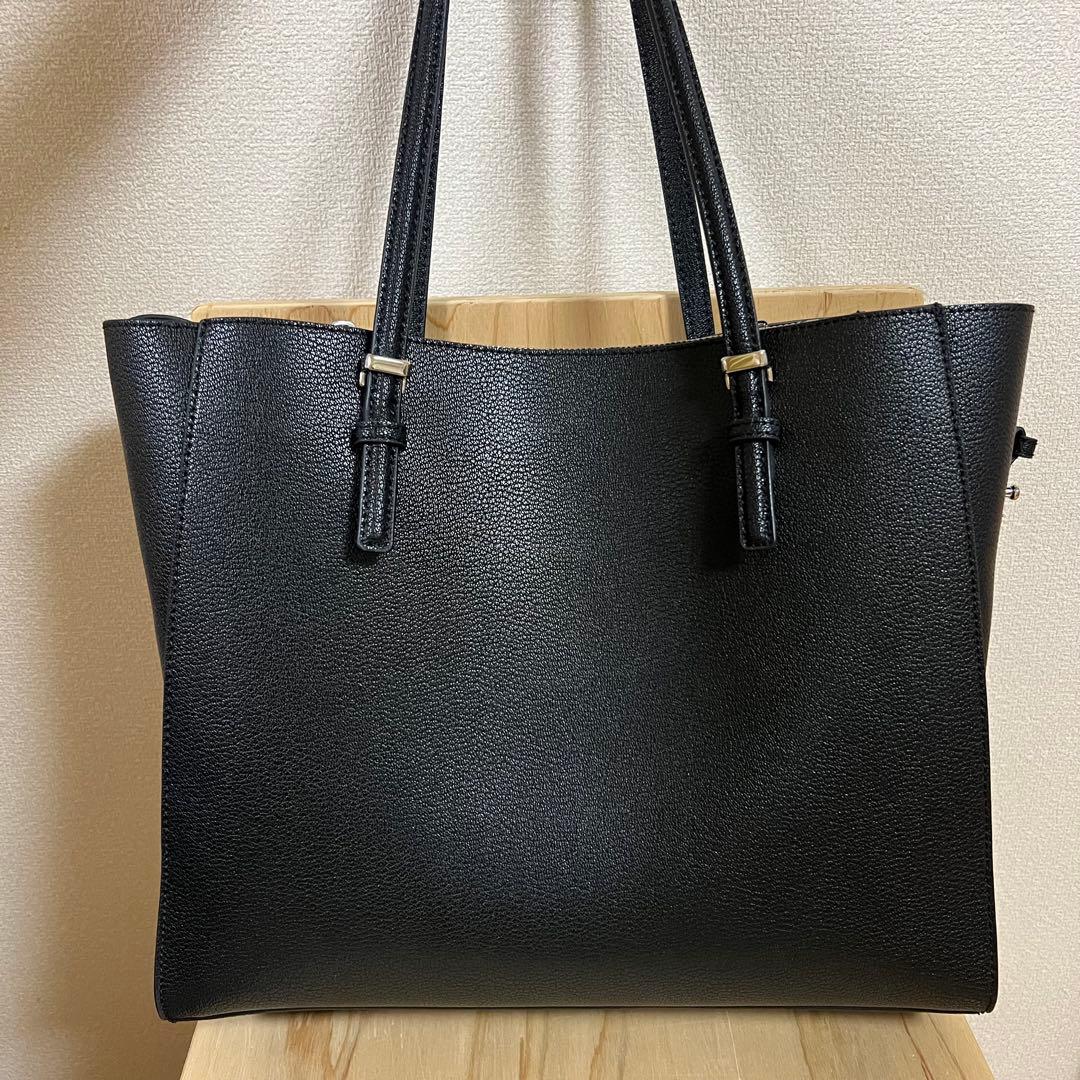 CHARLES & KEITH ブラックトートバッグ