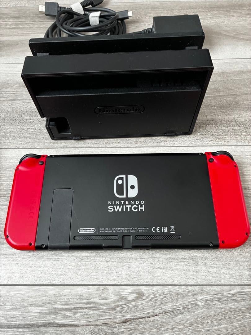 【キャリングケース付】【箱なし】 Nintendo Switch 本体 レッド