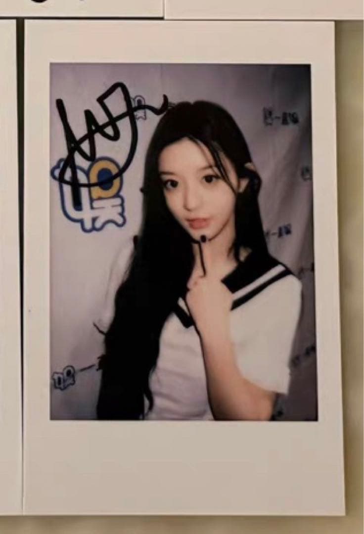 illit 一直娱 yizhiyu 広州当選者限定 トレカ ミンジュ