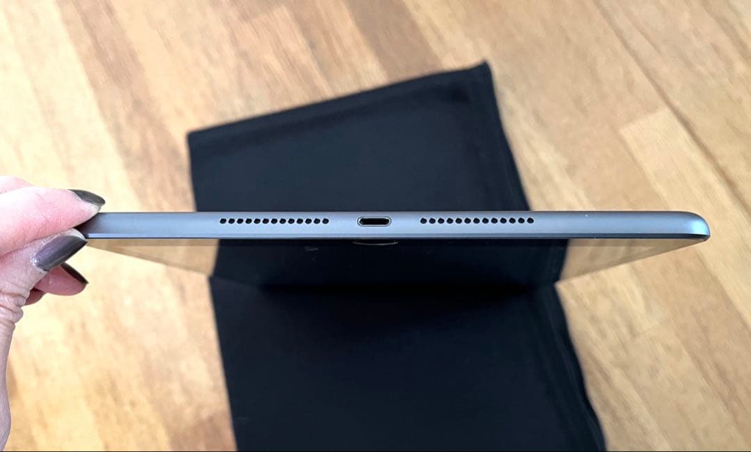 iPad 第7世代　スペースグレイ　32GB Wi-Fiモデル