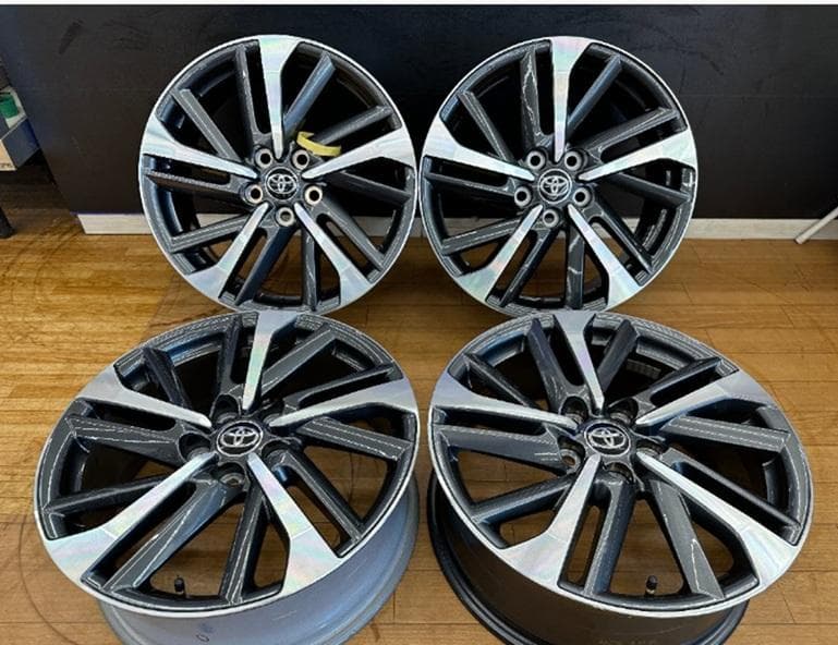 【新車外し未使用美品】カローラクロスZタイヤなし純正ホイール18インチ4本セット