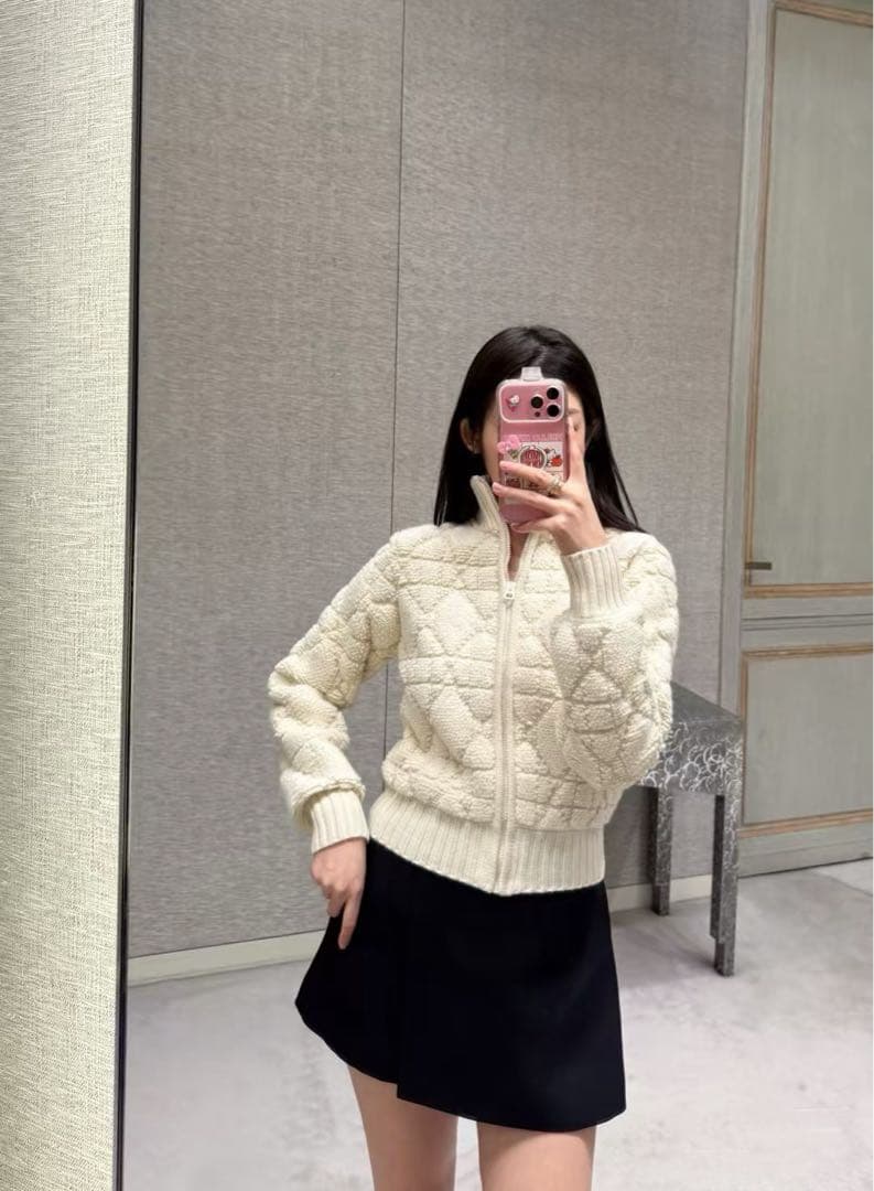 Christian Dior アイボリージップアップ M