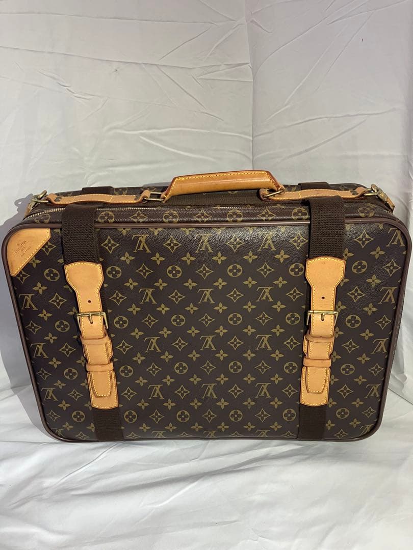 Y921 Louis Vuitton モノグラム サテライト53 トラベルバック