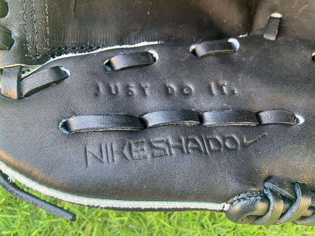 NIKE 日本製　硬式　グローブ　投手用　NIKE 専用袋付き　専用箱